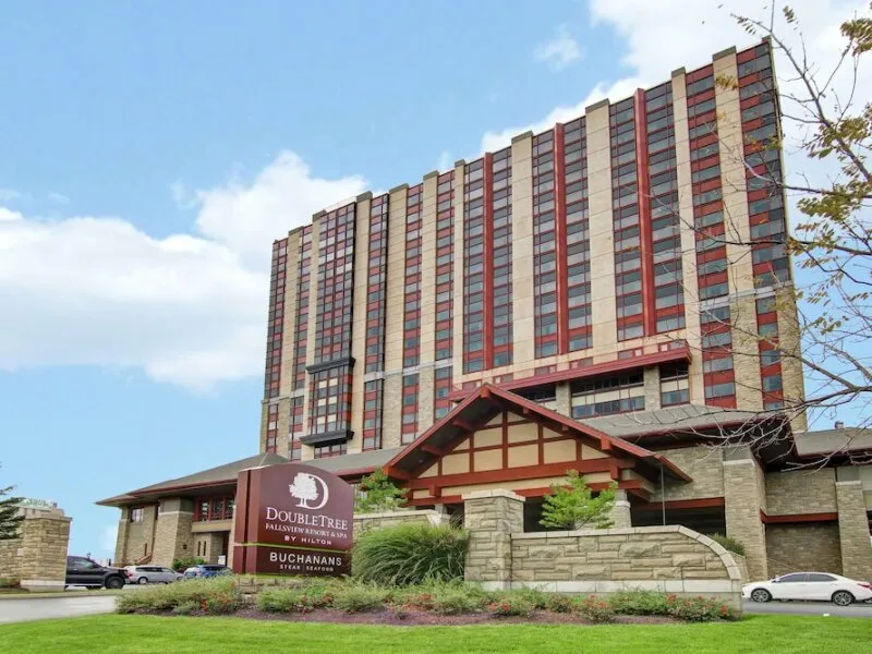 DoubleTree Fallsview Resort & Spa by Hilton - Niagara Falls